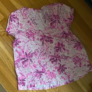 Lilly Pulitzer pink print tee shirt Size L Etta Wild About You